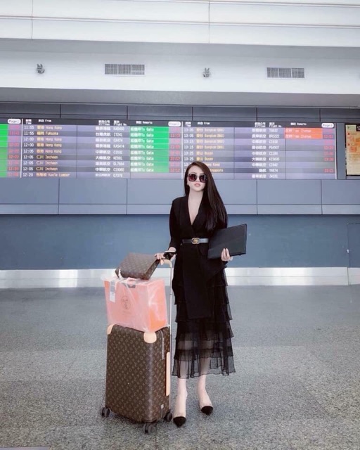 Chân váy ren 6 tầng -hàng quảng châu