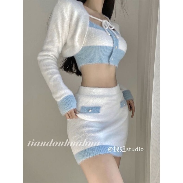 SET ÁO LEN CHÂN VÁY