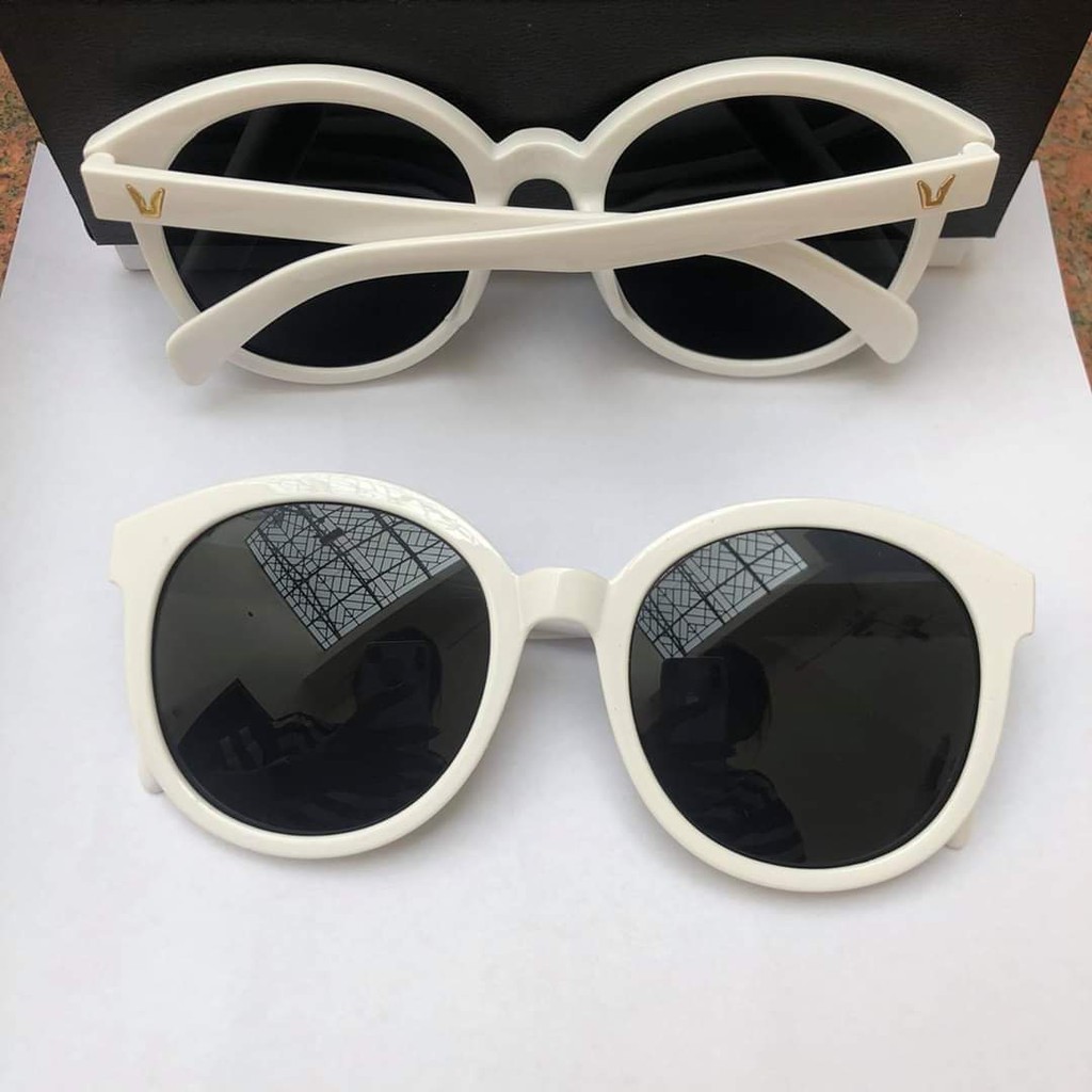 Kính mắt nữ thời trang chống tia uv viền trắng chữ V sành điệu loại chuẩn tặng khăn lau - VIỀN TRẮNG