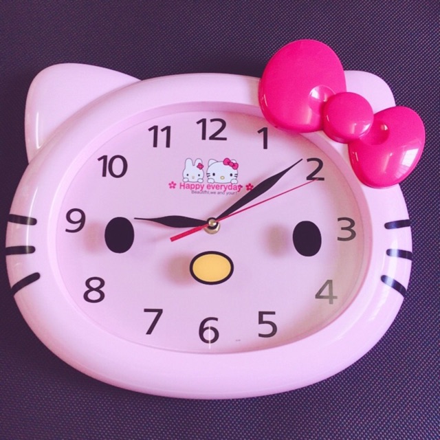 Đồng hồ treo tường Hello Kitty