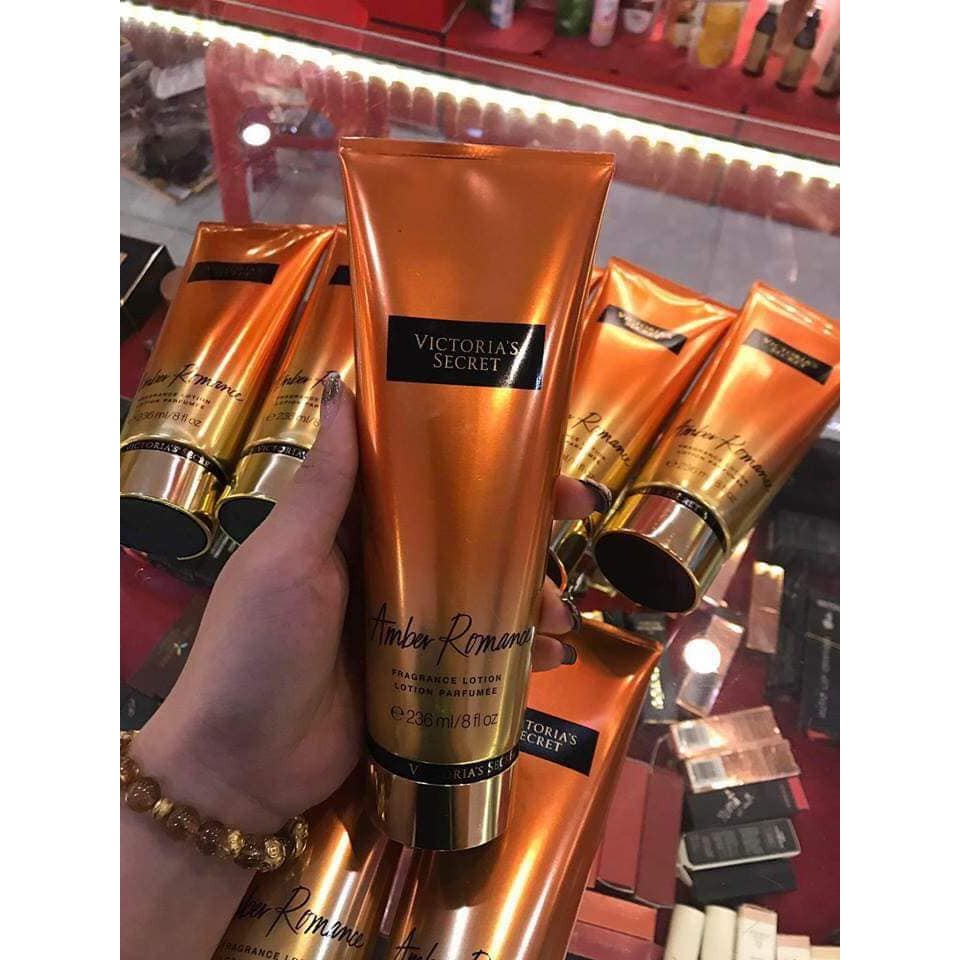 SỮA DƯỠNG THỂ VICTORIA SECRET AMBER ROMANCE FRANGRANCE LOTION 236ML NHẬP KHẨU CHÍNH HÃNG - 4142