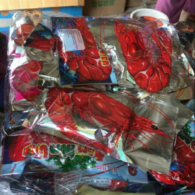 bịch bim bim tôm hum siêu ngon của bé.