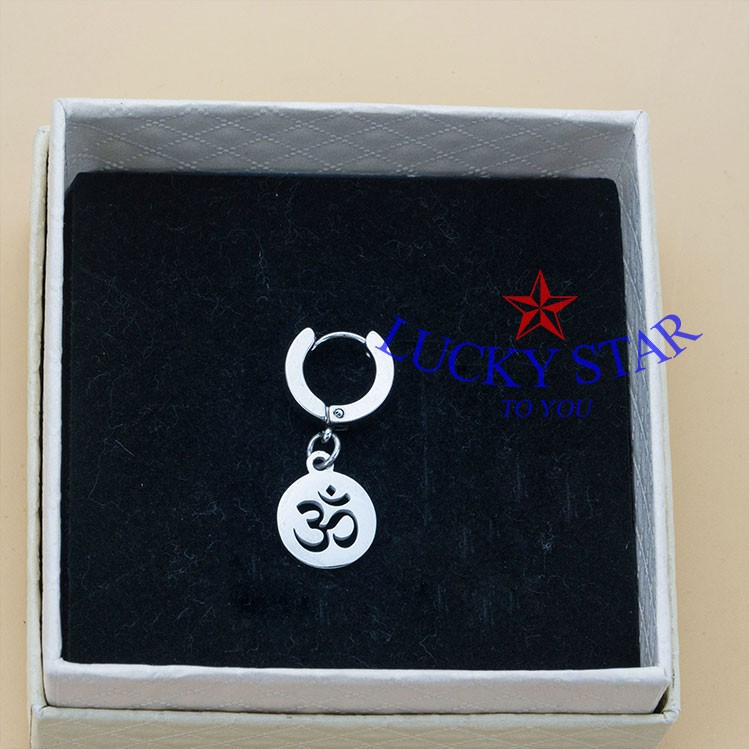 Bông tai chữ om ý nghĩa dành cho nam và nữ