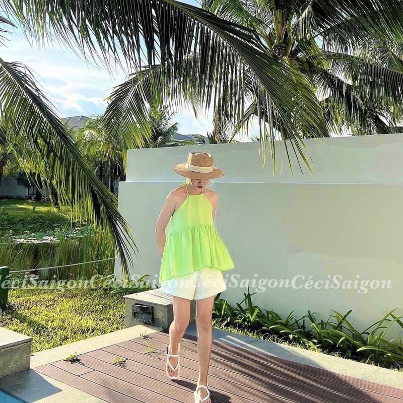 Set áo cổ yếm babydoll màu xanh neon mix quần sooc trắng