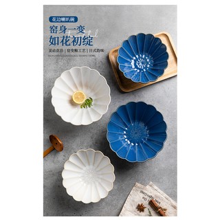 Bộ bát gốm men bóng hình hoa