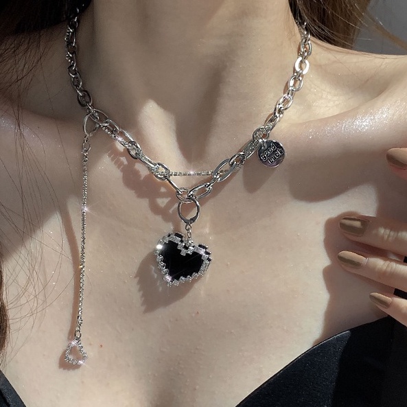 Vòng Cổ choker Mặt Trái Tim Màu Đen Phong Cách Hàn Quốc Sang Trọng Dành Cho Nữ