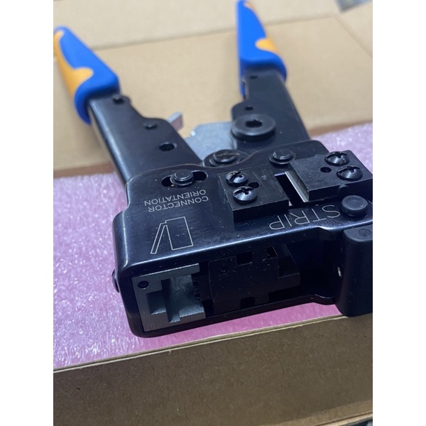 Kềm bấm đầu cáp mạng (Modular Plug Tool Kit) CAT5E COMMSCOPE (22316521) chính hãng
