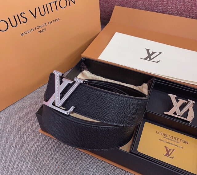 Dây lưng l v 2 mặt fullbox