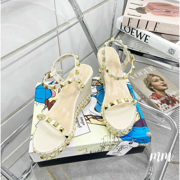 Sandal Đinh Đế Xuồng Siêu Xinh Siêu Tôn Dáng Hàng Chuẩn Loại 1