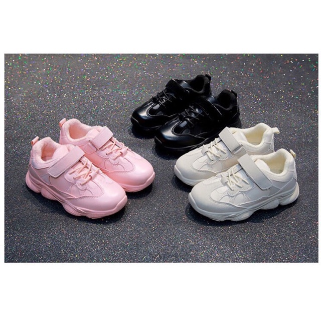 Sneaker siêu hot
