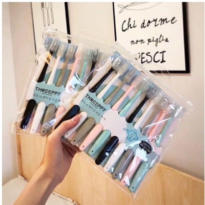 10 BÀN CHẢI XUẤT NHẬT . BÀN CHẢI ĐÁNH RĂNG, CÓ NẮP ĐẬY .ĐTLV!