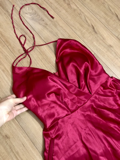 Đầm tiệc sexy cổ yếm có sẵn đệm ngực size s