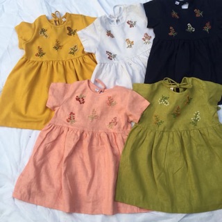 Set 2 áo linen thêu