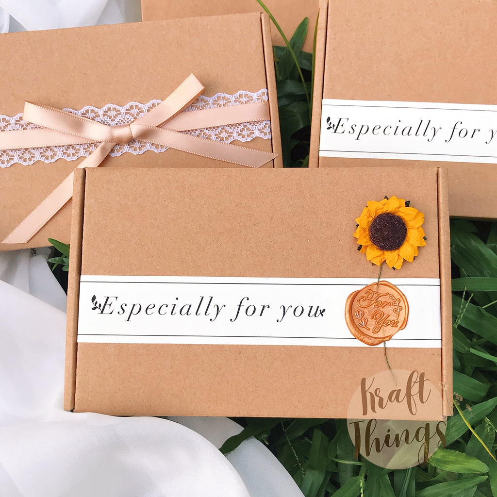 Hộp đựng quà kraft cỡ nhỏ - Hộp quà tặng sinh nhật, bạn gái, thầy cô kèm rơm lót H02