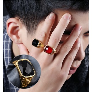 Nhẫn nam đính đá đen mạ vàng - NN49