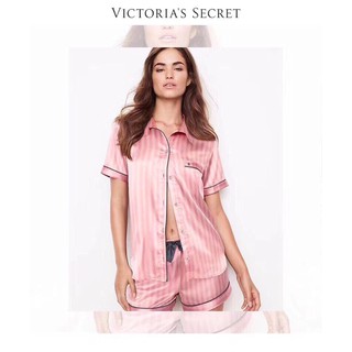 bộ pijama đùi lụa satin sọc hồng vic nhập