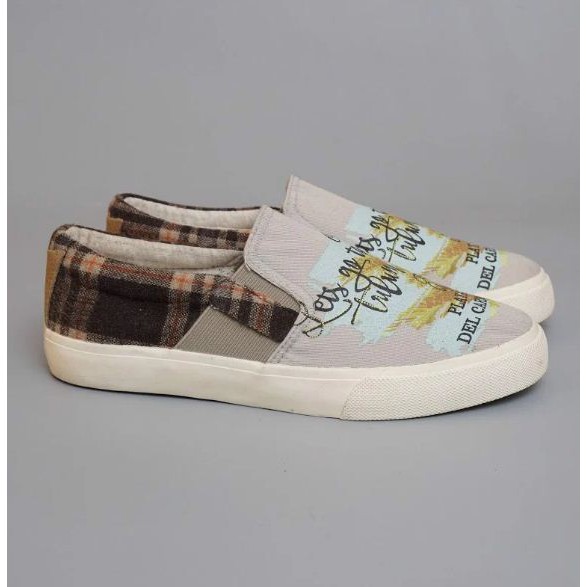 GIÀY LƯỜI URBAN THANH LÝ LỖ HỌA TIẾT, GLW24