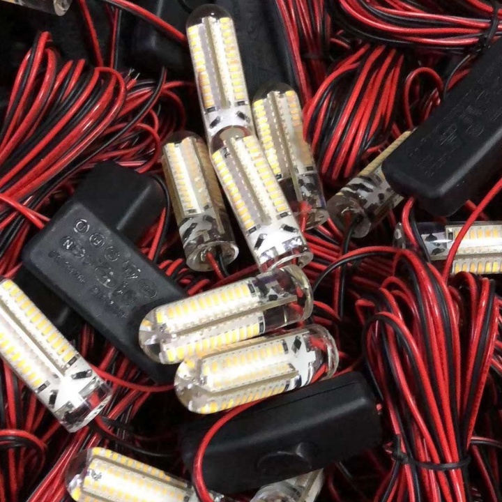 Đèn led ngâm nước , gắn vợt cá kèm  đai thắt
