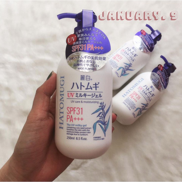 Sữa dưỡng thể chống nắng Hatomugi hạt ý dĩ 250ml