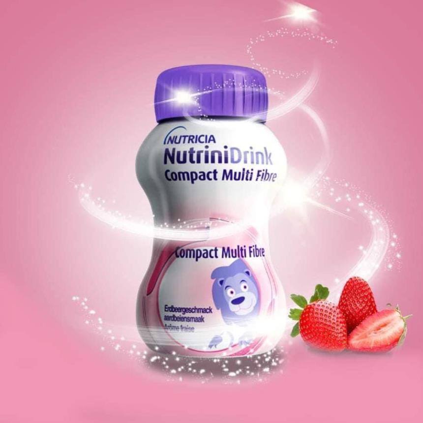 Sữa NutriniDrink nước Compact Multi Fibre vị Dâu
