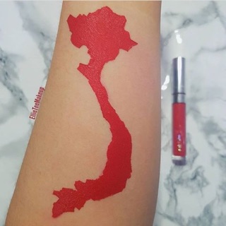 Son kem Colourpop màu Saigon