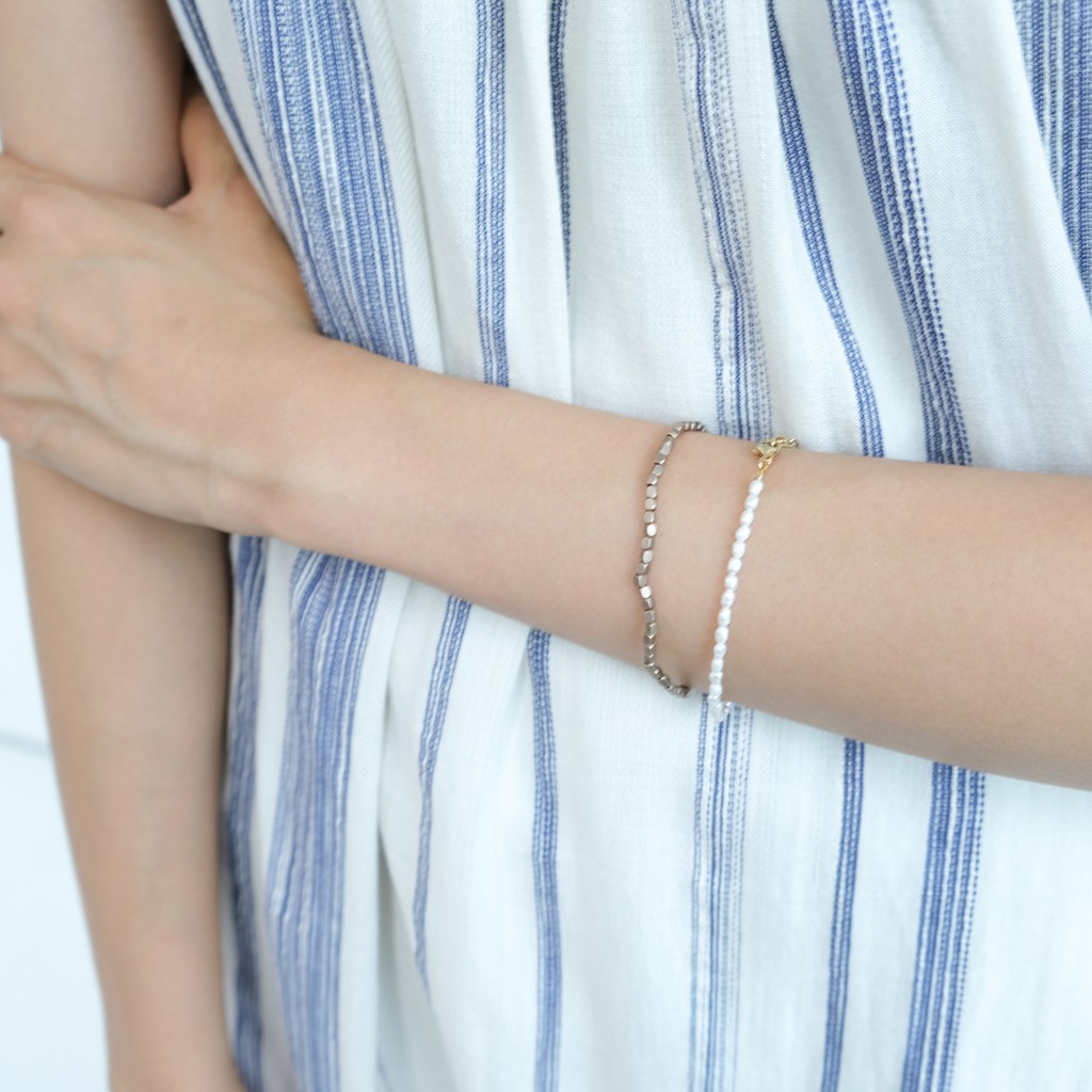 Cube beads bracelet - vòng tay hạt vuông