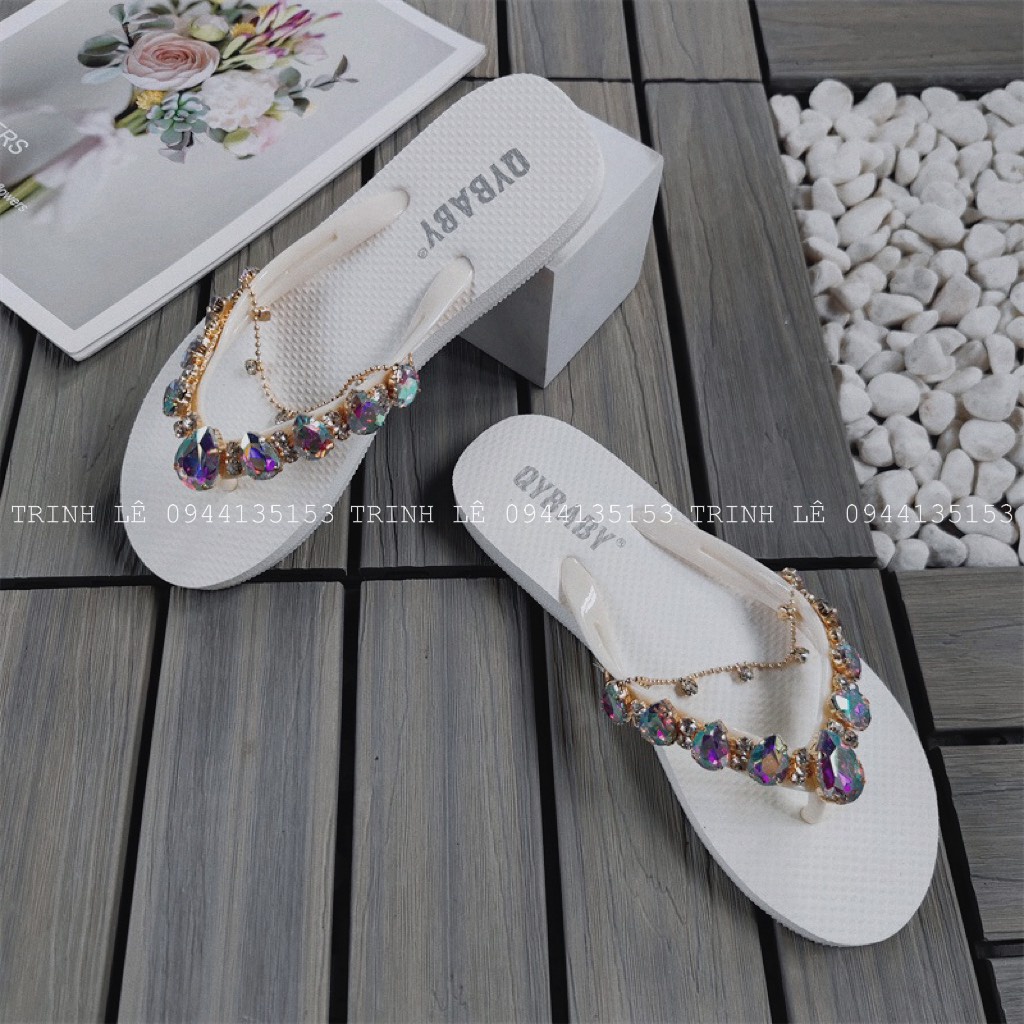 Dép Xỏ Ngón Nữ Đính Đá QC Cao 2cm Đế Cao Su Cao Cấp Êm Mềm Hot Trend TRINH LÊ SHOP GIÀY DÉP HTB66