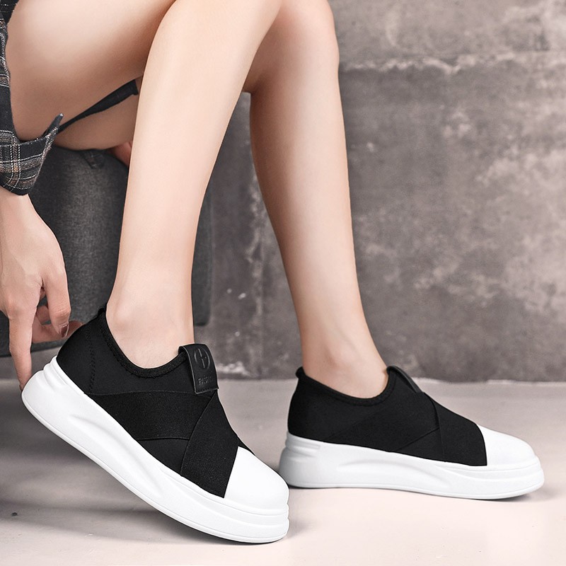 Giày lười đế cao kiểu dáng thời trang dành cho nữ