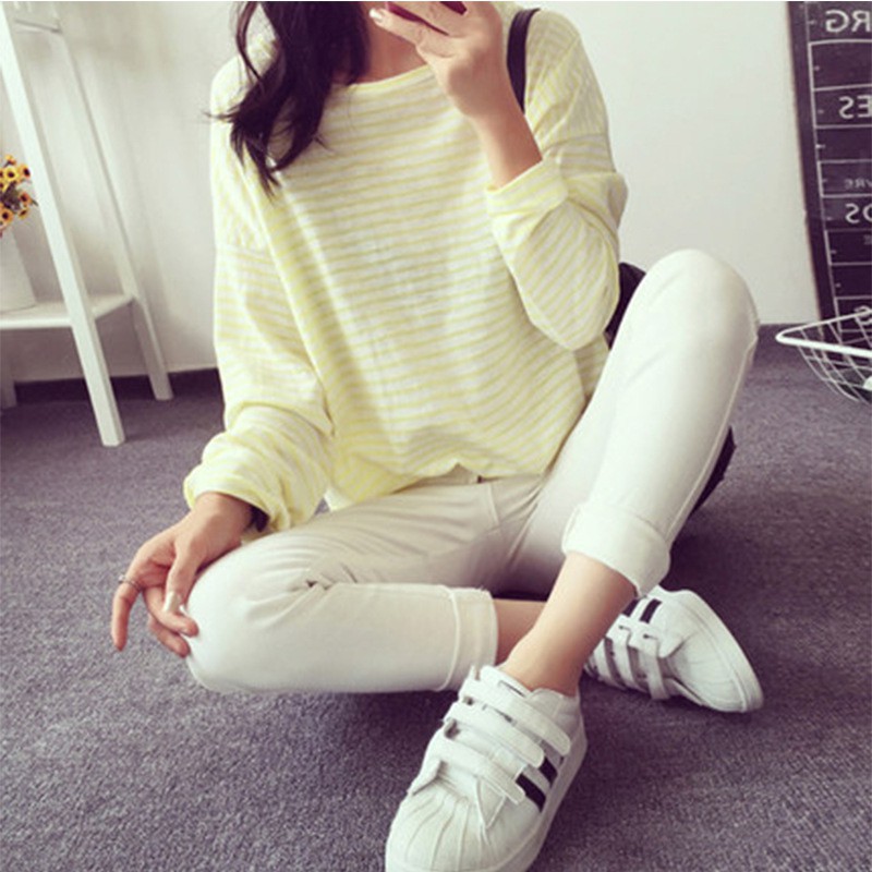 Áo form rộng dài tay họa tiết sọc ngang trẻ trung dành cho nữ