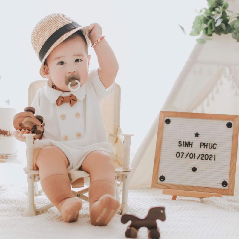 Bộ liền bodysuit hoàng tử trắng cài khuy phong cách hàn quốc cho bé trai sơ sinh