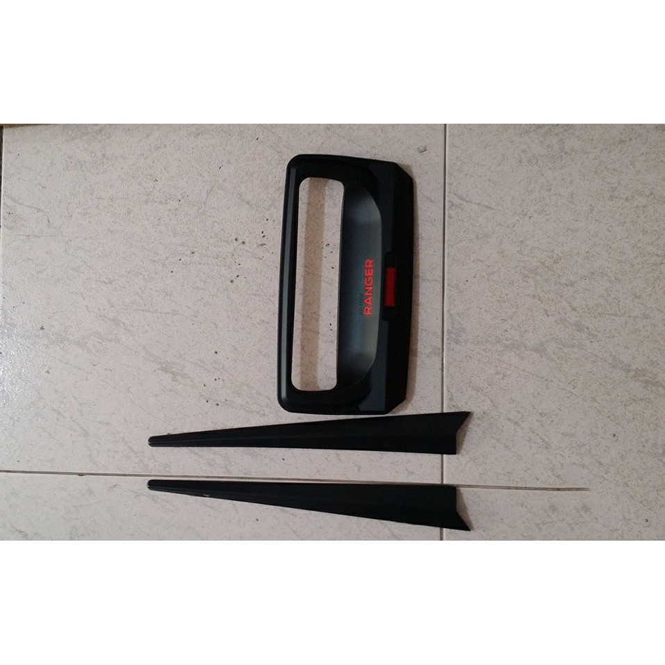 Ốp tay mở cốp xe Ford RANGER 2016 đến 2021 MÀU ĐEN, TRÁNG