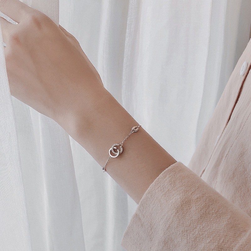 Lắc tay đơn giản xoắn vào nhau phong cách HOT TREND 2020