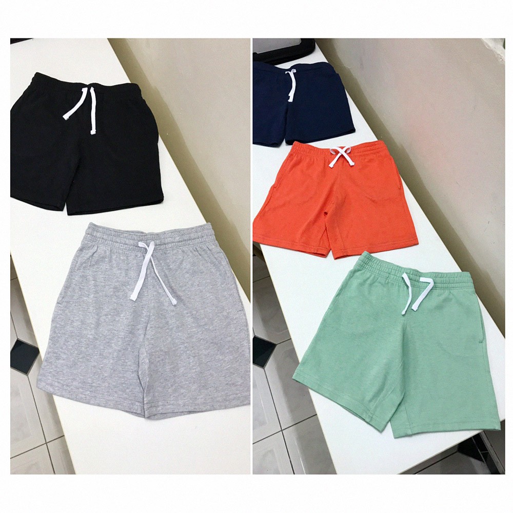 Size: 12-18m, 2, 3 (10-16kg). Quần shorts thun Crazy8 bé trai. Hàng XK, made in vietnam chuẩn xịn