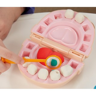 Đồ chơi đất nặn bác sĩ khám răng Play Doh
