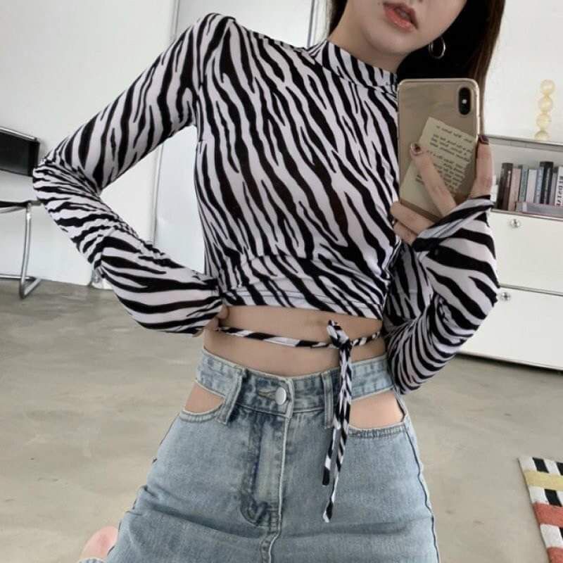 Croptop ngựa vằn hở lưng