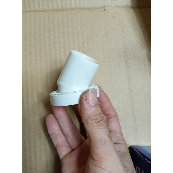Đui xoáy vắt tường kiểu ngồi
