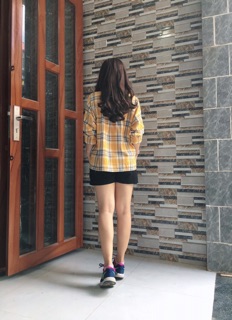 Áo sơ mi oversize caro vàng