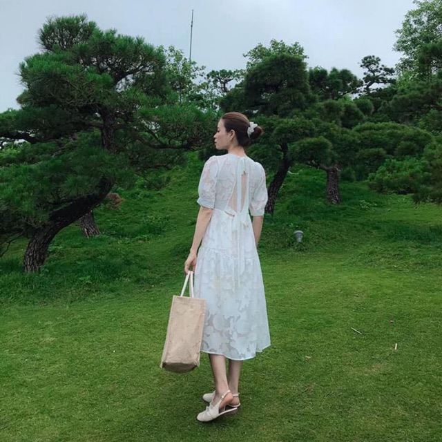 Váy trắng ren cao cấp