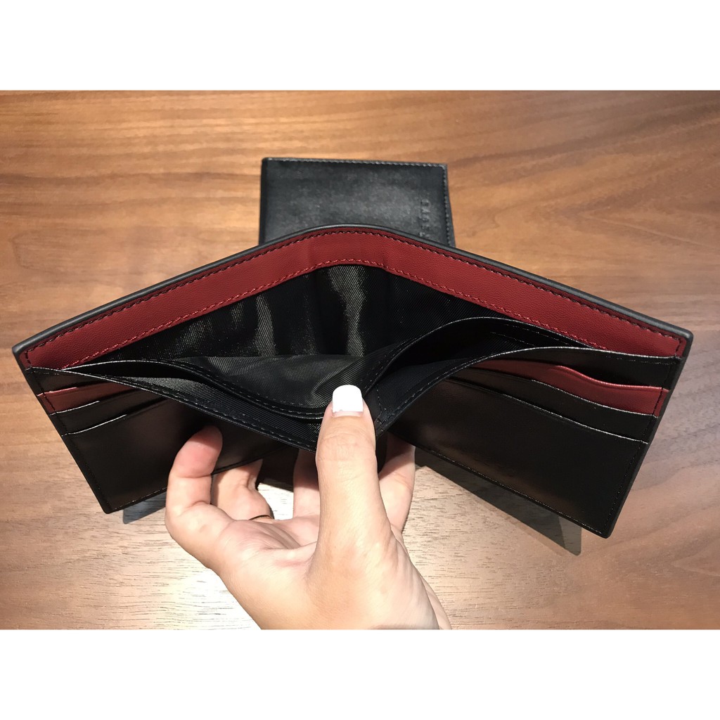 Ví nam Pedro da đẹp mịn bên trong nhiều ngăn hàng cao cấp full box và túi giấy
