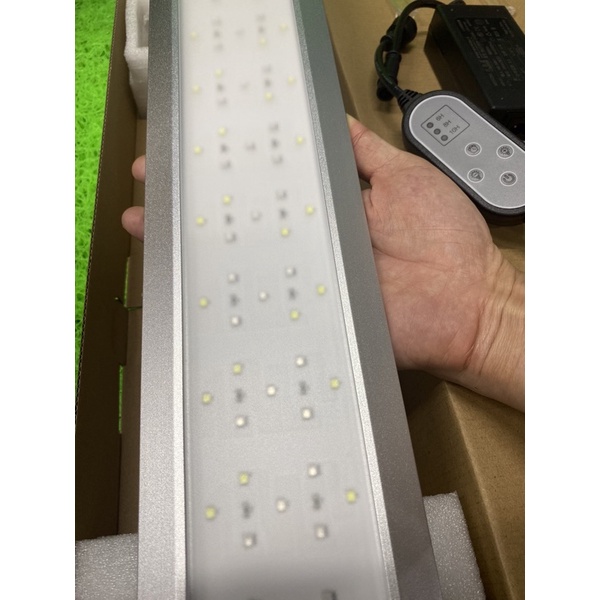Đèn LED Thuỷ Sinh WEEK RAPTOR WRGB V450 & V600 Series 2021 - Bản Nâng Cấp Có Dimmer Điều Chỉnh Độ Sáng & Hẹn Giờ
