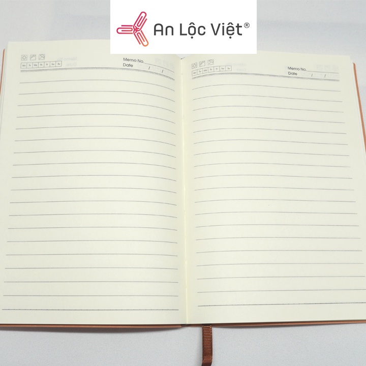 Sổ da handmade làm bằng chất liệu da cừu mịn khổ A5 dày 200 trang giấy màu kem dày 80gsm chống lóa mắt, màu siêu hot