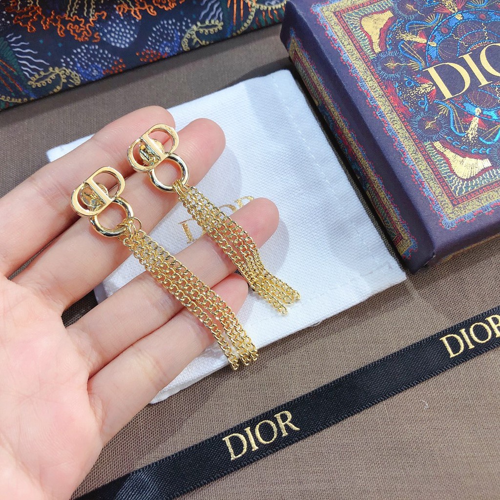 Dior Hoa Tai Dáng Dài Phối Chữ Thời Trang Cho Nữ