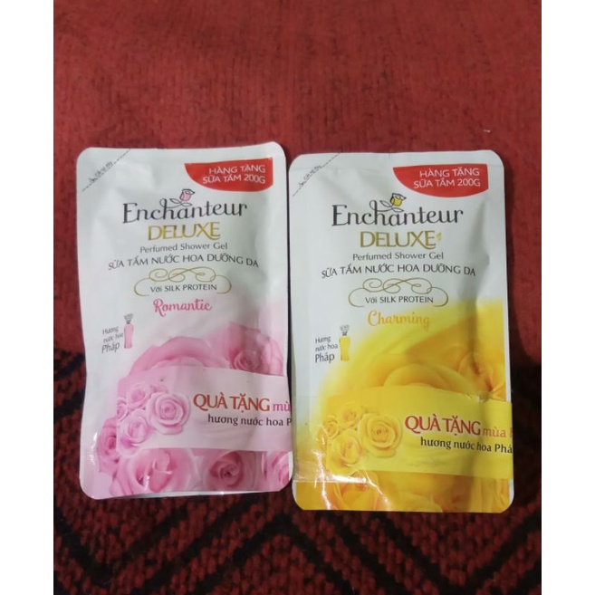 Sữa tắm nước hoa làm trắng và giữ ẩm Enchanteur 200g (hàng tặng) | BigBuy360 - bigbuy360.vn