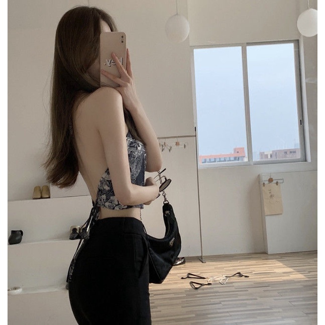 Áo Tank Top màu đen thiết kế quyến rũ cho phái nữ