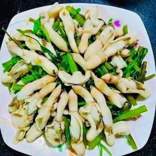 RUỘT ỐC MÓNG TAY 50K/KHAY 500gram