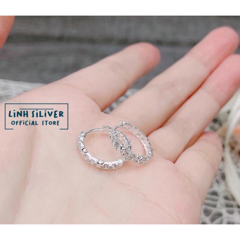 Khoen tai tròn mặt đá hoạ tiết hot trend cho bạn nữ- Khoen tai bạc