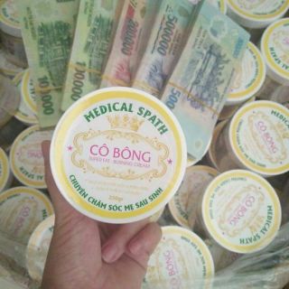 Kem tan mỡ Cô Bông hộp 250gram dùng đc 2 tháng tặng kèm thước dây để tiện theo dõi kết quả tuần đầu dùg giảm 3_5cm nhé !