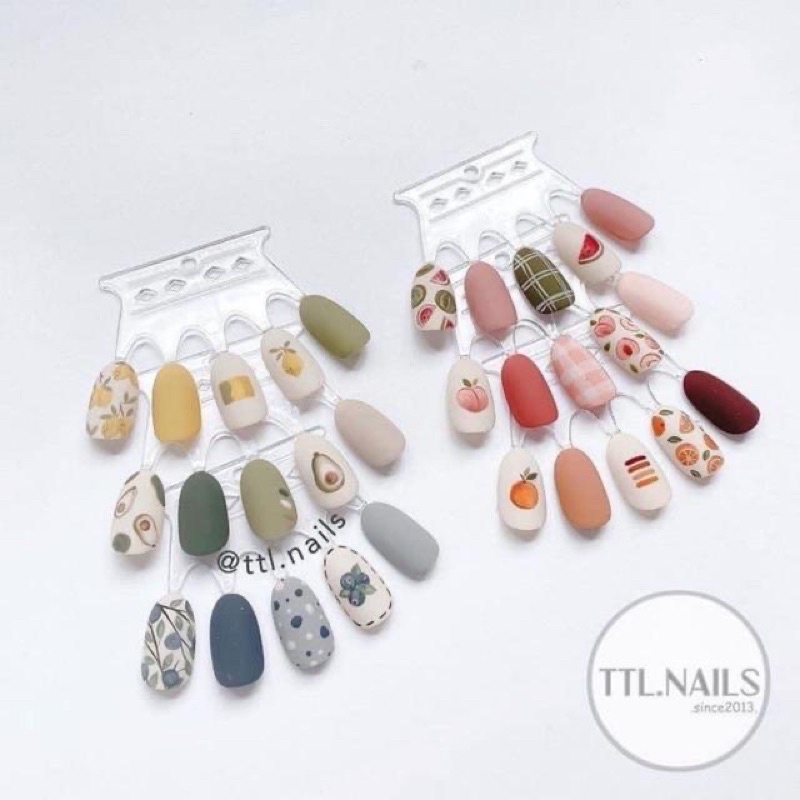 Set 10 vỉ Móng mẫu vương miện tập sơn , trưng bày mẫu