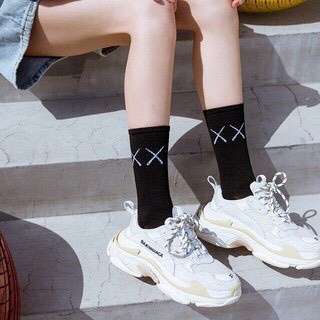 Tất nam nữ cổ cao 2 màu đen trắng phong cách đơn giản dễ thương [ Tất chữ XX ] [ MÃ A703 ]