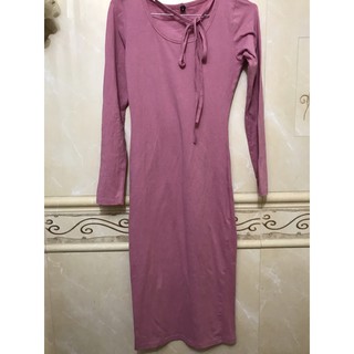 Váy hồng size s